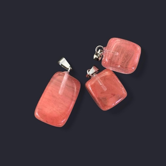 Cherry Quartz Pendant Necklace - Picture 2 of 5